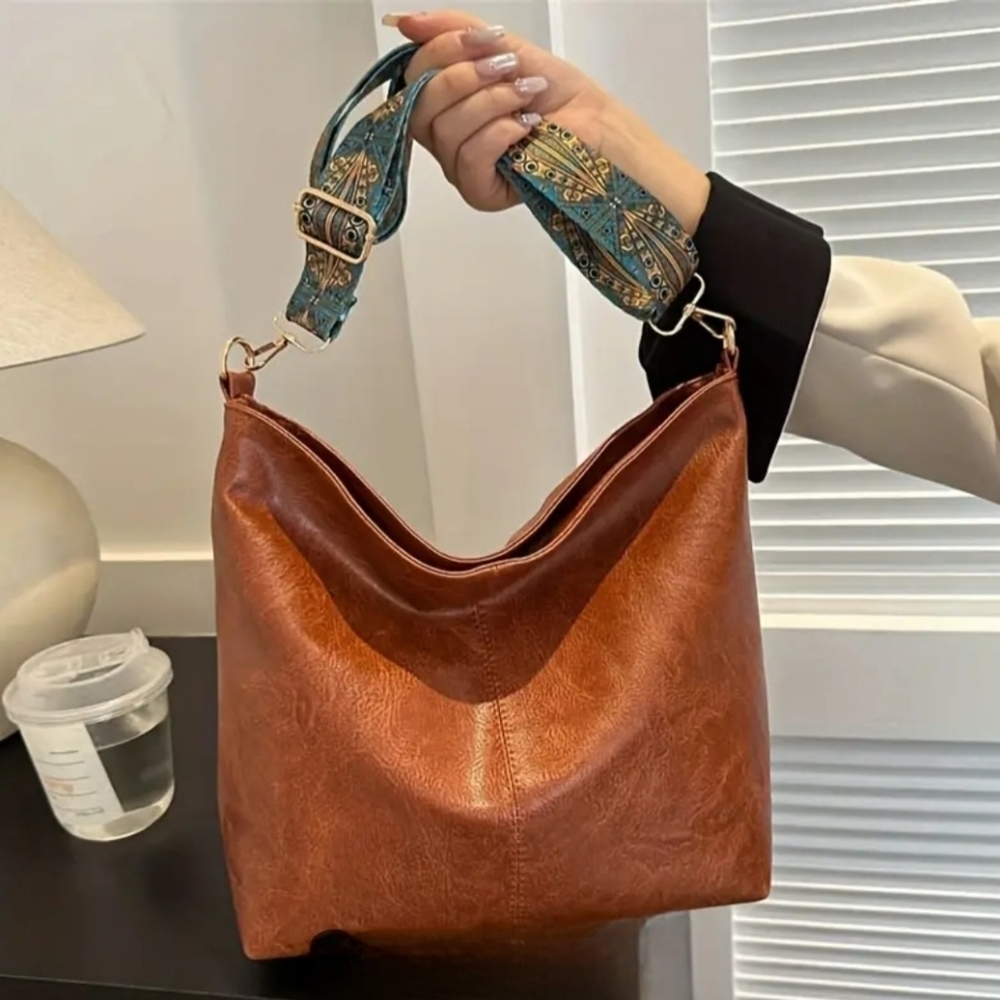 Vintage Large Capacity Hobo Bag - Retro Bohemian Shoulder Tote for Women… - Picture 2 of 6
